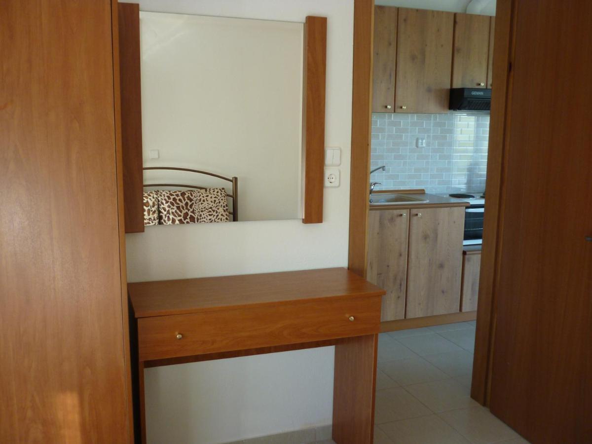 Ferienwohnung Helios Vrasná Zimmer foto