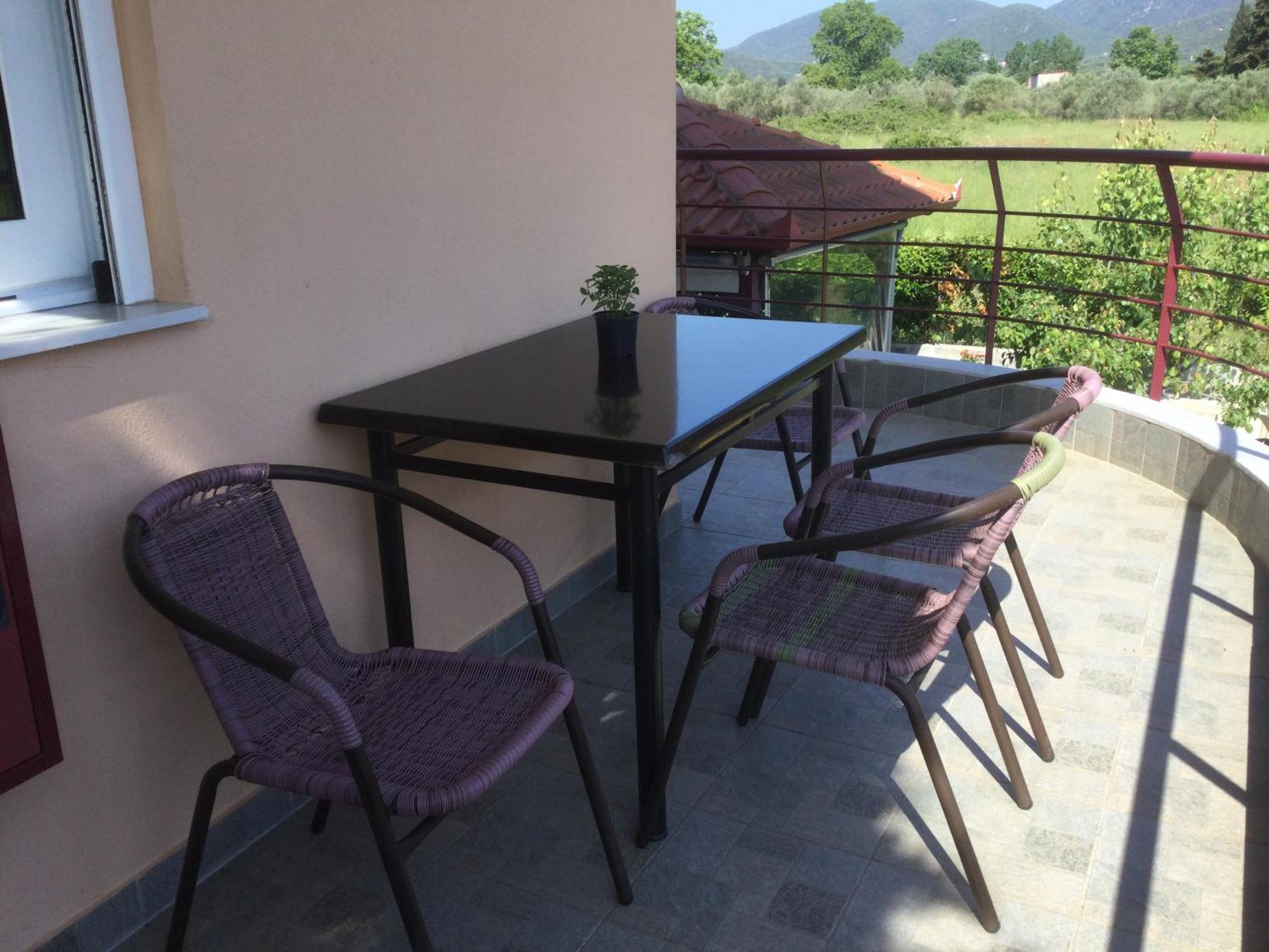 Ferienwohnung Helios Vrasná Exterior foto